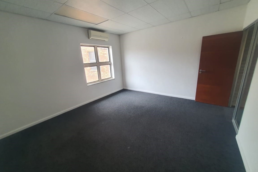 To Let commercial Property for Rent in Newton Park Eastern Cape